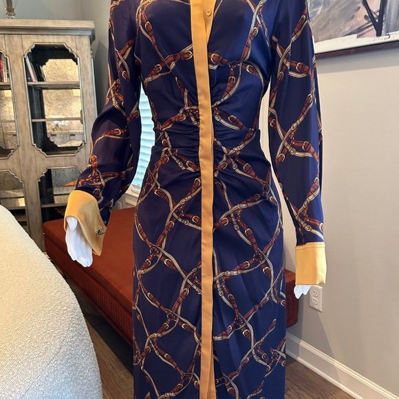 Elegant Navy and Gold Chain Print Dress - Picture 4 of 9